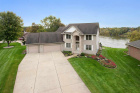 1033 CRESTVIEW, Wrightstown, WI 54180