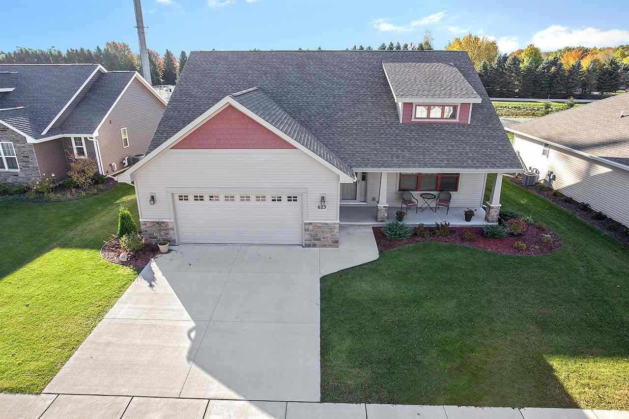 623 PEBBLESTONE, Hobart, WI Starry Realty