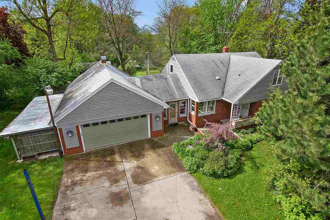 3574 ALGOMA, Scott, WI Starry Realty