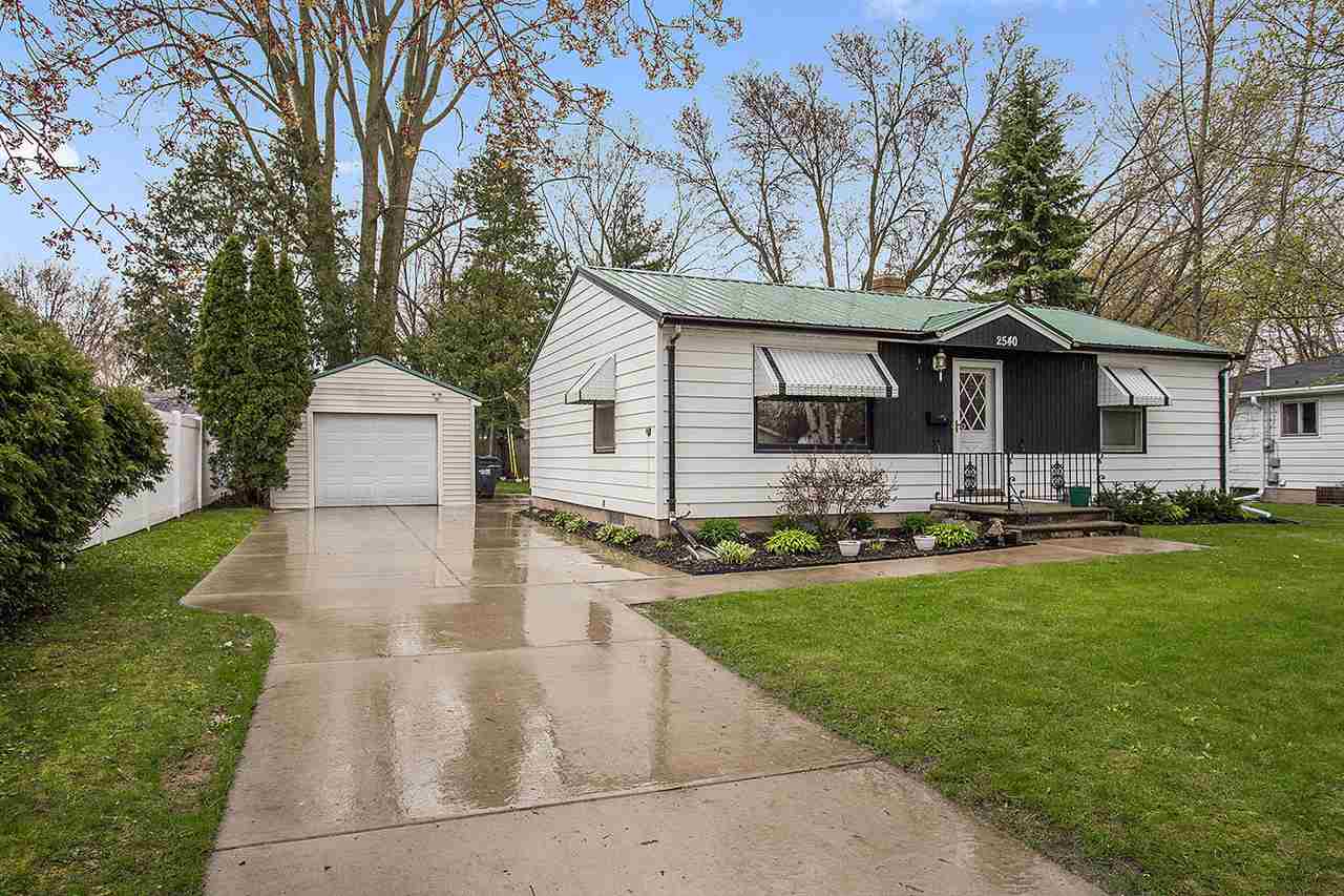 2540 GREENWALD, Allouez, WI Starry Realty